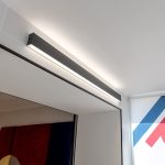 Линейный светодиодный накладной двусторонний светильник 103см 40W 6500K черная шагрень (101-100-40-103) — изображение 2