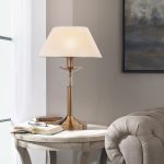 Классическая настольная лампа с абажуром 01010/1 античная бронза — изображение 3