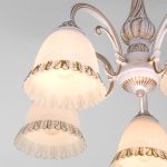 Потолочная люстра со стеклянными плафонами 60107/5 белый с золотом — изображение 2